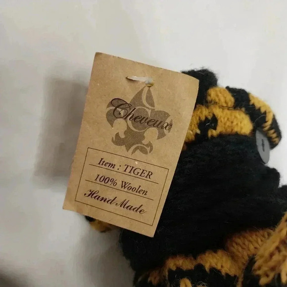 Wool Hand Knit Tiger Mittens, Fits Most - Picture 4 of 4